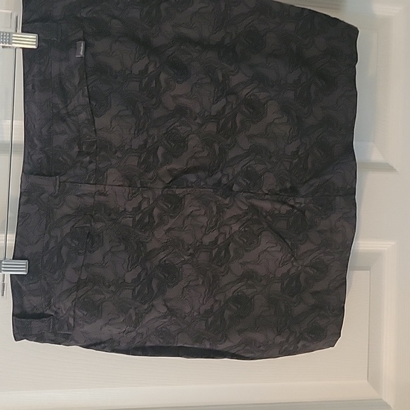 Skort - Picture 3 of 3